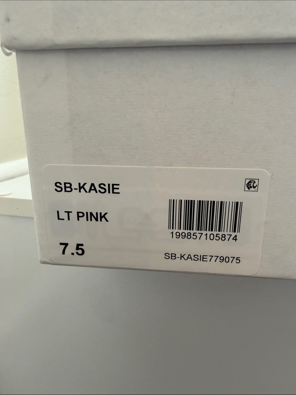 NIB Betsey Johnson Pink Kasie Size 7.5 - Picture 2 of 11